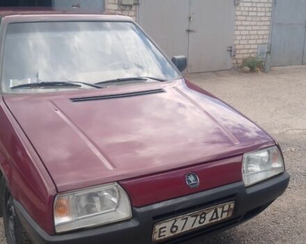Червоний Шкода Фаворит, об'ємом двигуна 0 л та пробігом 300 тис. км за 1000 $, фото 9 на Automoto.ua