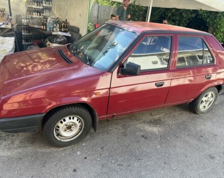 Красный Шкода Фаворит, объемом двигателя 1.3 л и пробегом 10 тыс. км за 850 $, фото 2 на Automoto.ua