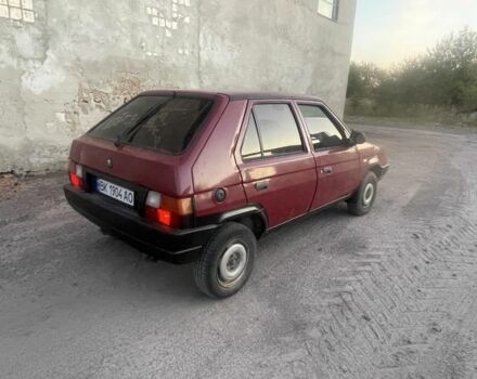 Красный Шкода Фаворит, объемом двигателя 1.3 л и пробегом 380 тыс. км за 300 $, фото 3 на Automoto.ua