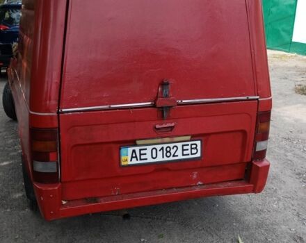 Красный Шкода Фаворит, объемом двигателя 1.3 л и пробегом 200 тыс. км за 1200 $, фото 5 на Automoto.ua