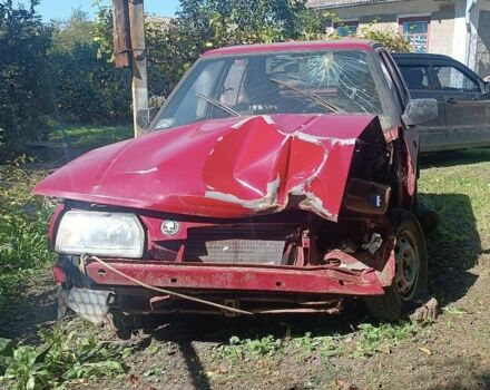 Червоний Шкода Фаворит, об'ємом двигуна 0 л та пробігом 350 тис. км за 200 $, фото 1 на Automoto.ua
