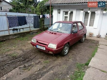 Червоний Шкода Фаворит, об'ємом двигуна 1.3 л та пробігом 150 тис. км за 750 $, фото 1 на Automoto.ua