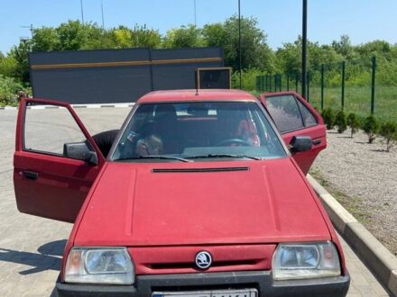 Шкода Фаворит 1993 в Днепре (Днепропетровске) на Automoto.ua Красный Шкода Фаворит, объемом двигателя 1.3 л и пробегом 150 тыс. км за 900 $, фото 1 на Automoto.ua