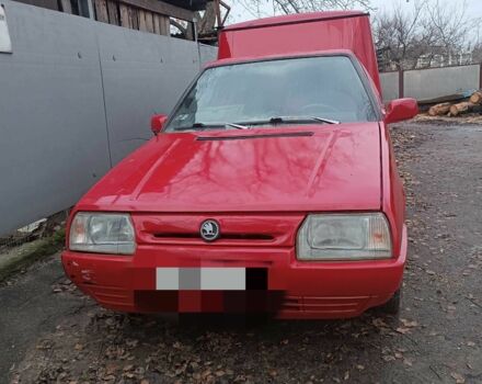 Красный Шкода Фаворит, объемом двигателя 1.3 л и пробегом 2 тыс. км за 1600 $, фото 1 на Automoto.ua