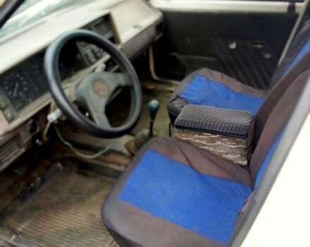 Шкода Фаворит, объемом двигателя 1.3 л и пробегом 123 тыс. км за 350 $, фото 5 на Automoto.ua