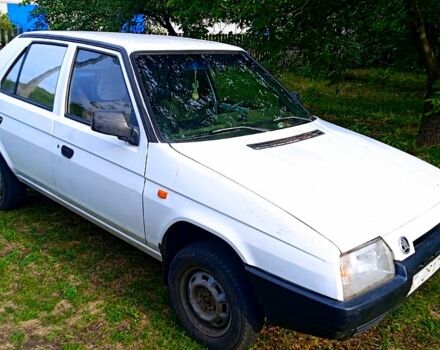 Шкода Фаворит, объемом двигателя 1.3 л и пробегом 100 тыс. км за 500 $, фото 2 на Automoto.ua