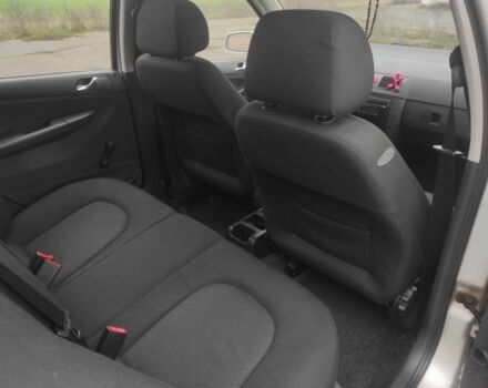 Серый Шкода Фаворит, объемом двигателя 1.4 л и пробегом 220 тыс. км за 3800 $, фото 10 на Automoto.ua