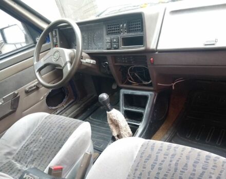 Синий Шкода Фаворит, объемом двигателя 1.3 л и пробегом 1000 тыс. км за 406 $, фото 5 на Automoto.ua