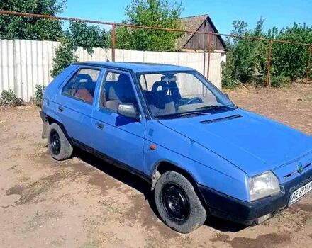 Синий Шкода Фаворит, объемом двигателя 1.3 л и пробегом 100 тыс. км за 500 $, фото 5 на Automoto.ua