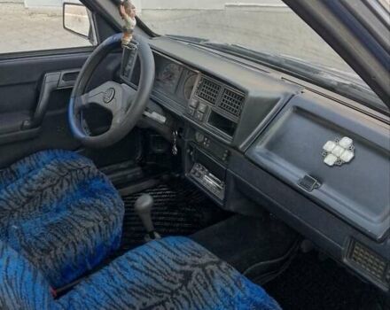 Синий Шкода Фаворит, объемом двигателя 1.28 л и пробегом 179 тыс. км за 950 $, фото 9 на Automoto.ua