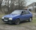 Синий Шкода Фаворит, объемом двигателя 1.3 л и пробегом 200 тыс. км за 1100 $, фото 1 на Automoto.ua