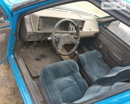 Синий Шкода Фаворит, объемом двигателя 1.3 л и пробегом 200 тыс. км за 870 $, фото 4 на Automoto.ua