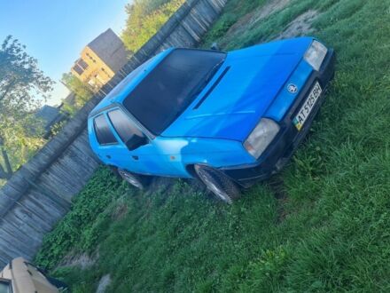 Шкода Фаворит 1999 в Коломые на Automoto.ua Синий Шкода Фаворит, объемом двигателя 0 л и пробегом 205 тыс. км за 519 $, фото 1 на Automoto.ua