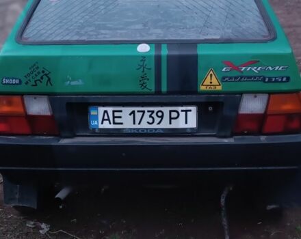 Зелений Шкода Фаворит, об'ємом двигуна 0 л та пробігом 13 тис. км за 1012 $, фото 2 на Automoto.ua