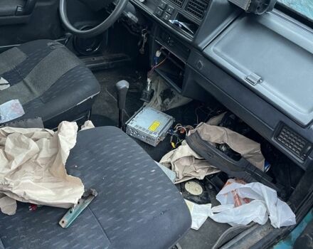 Зеленый Шкода Фаворит, объемом двигателя 1.3 л и пробегом 250 тыс. км за 355 $, фото 2 на Automoto.ua