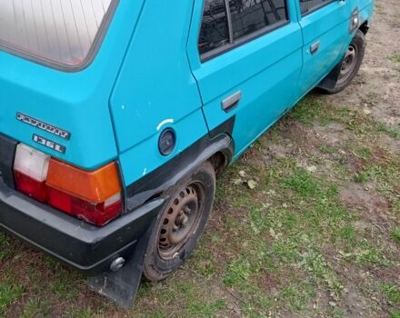 Зеленый Шкода Фаворит, объемом двигателя 1.3 л и пробегом 500 тыс. км за 900 $, фото 2 на Automoto.ua