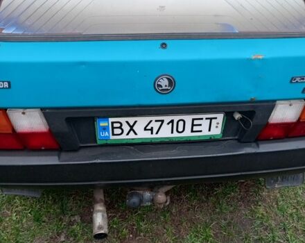 Зеленый Шкода Фаворит, объемом двигателя 1.3 л и пробегом 500 тыс. км за 900 $, фото 4 на Automoto.ua