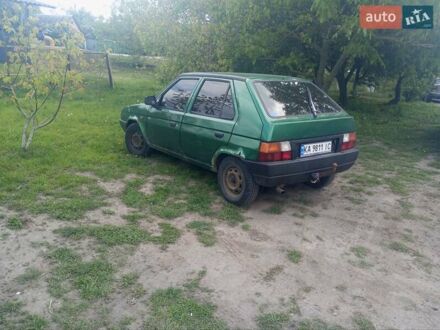 Шкода Фаворит 1992 в Василькове на Automoto.ua Зеленый Шкода Фаворит, объемом двигателя 1.29 л и пробегом 250 тыс. км за 650 $, фото 1 на Automoto.ua