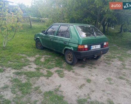 Зеленый Шкода Фаворит, объемом двигателя 1.29 л и пробегом 250 тыс. км за 650 $, фото 1 на Automoto.ua