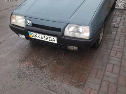 Шкода Фаворит 1992 в Млинов на Automoto.ua Зеленый Шкода Фаворит, объемом двигателя 1.3 л и пробегом 266 тыс. км за 700 $, фото 1 на Automoto.ua