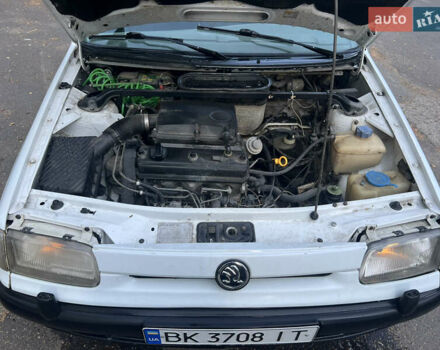 Белый Шкода Фелиция, объемом двигателя 1.9 л и пробегом 450 тыс. км за 2500 $, фото 9 на Automoto.ua