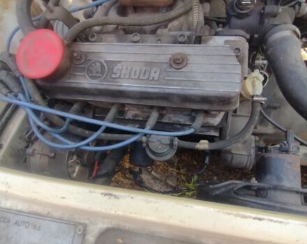 Белый Шкода Фелиция, объемом двигателя 1.3 л и пробегом 500 тыс. км за 200 $, фото 3 на Automoto.ua