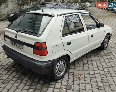 Білий Шкода Феліція, об'ємом двигуна 1.3 л та пробігом 100 тис. км за 1900 $, фото 8 на Automoto.ua