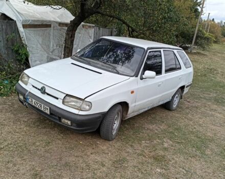 Белый Шкода Фелиция, объемом двигателя 1.3 л и пробегом 3 тыс. км за 721 $, фото 2 на Automoto.ua