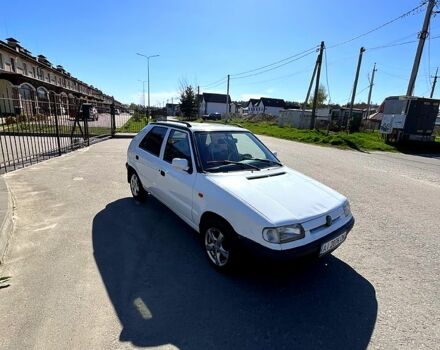 Білий Шкода Феліція, об'ємом двигуна 1.3 л та пробігом 1 тис. км за 1300 $, фото 4 на Automoto.ua