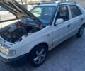 Белый Шкода Фелиция, объемом двигателя 1.3 л и пробегом 777 тыс. км за 1100 $, фото 3 на Automoto.ua