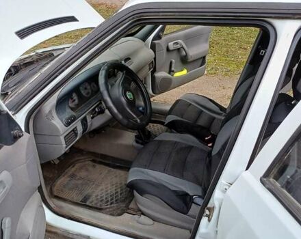 Белый Шкода Фелиция, объемом двигателя 1.3 л и пробегом 285 тыс. км за 1000 $, фото 13 на Automoto.ua