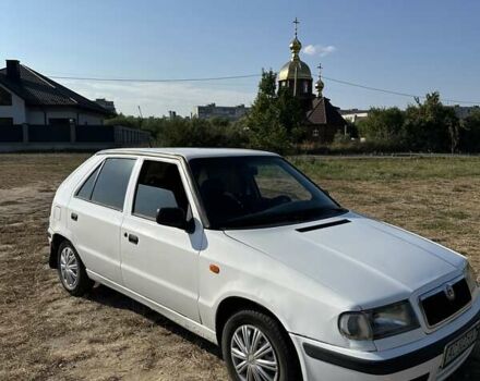 Белый Шкода Фелиция, объемом двигателя 1.3 л и пробегом 340 тыс. км за 1550 $, фото 3 на Automoto.ua