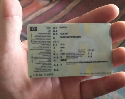 Білий Шкода Феліція, об'ємом двигуна 1.3 л та пробігом 300 тис. км за 1400 $, фото 7 на Automoto.ua