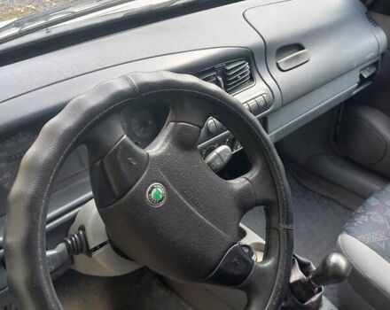 Белый Шкода Фелиция, объемом двигателя 1.3 л и пробегом 190 тыс. км за 2000 $, фото 2 на Automoto.ua