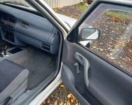 Белый Шкода Фелиция, объемом двигателя 1.3 л и пробегом 190 тыс. км за 2000 $, фото 5 на Automoto.ua