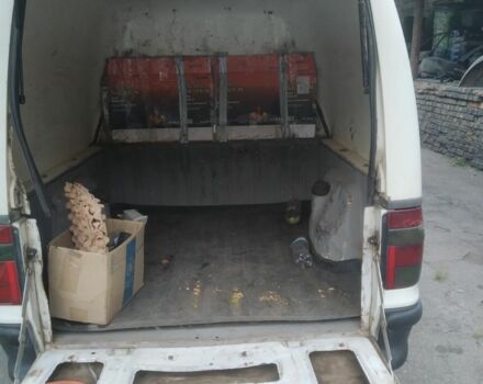 Белый Шкода Фелиция, объемом двигателя 1.3 л и пробегом 180 тыс. км за 1100 $, фото 3 на Automoto.ua