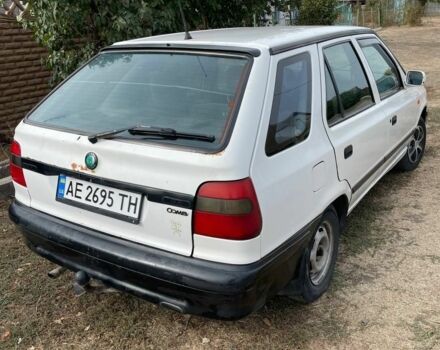 Белый Шкода Фелиция, объемом двигателя 1.3 л и пробегом 400 тыс. км за 1400 $, фото 1 на Automoto.ua