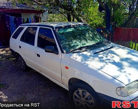 Білий Шкода Феліція, об'ємом двигуна 1.3 л та пробігом 0 тис. км за 850 $, фото 1 на Automoto.ua