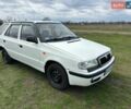 Белый Шкода Фелиция, объемом двигателя 1.6 л и пробегом 230 тыс. км за 2300 $, фото 1 на Automoto.ua