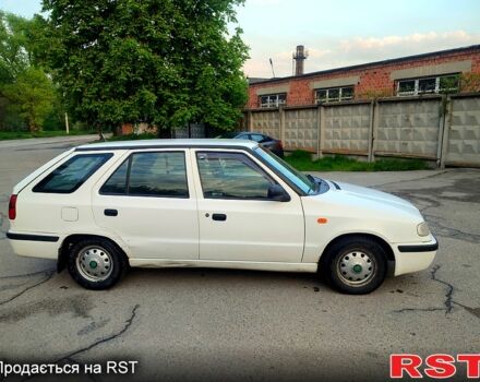 Білий Шкода Феліція, об'ємом двигуна 1.6 л та пробігом 102 тис. км за 2500 $, фото 3 на Automoto.ua