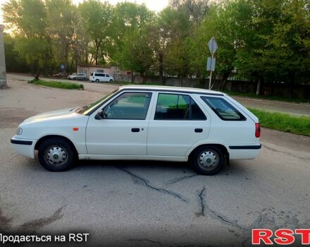 Білий Шкода Феліція, об'ємом двигуна 1.6 л та пробігом 102 тис. км за 2500 $, фото 2 на Automoto.ua
