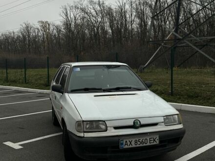 Білий Шкода Феліція, об'ємом двигуна 1.3 л та пробігом 724 тис. км за 953 $, фото 1 на Automoto.ua