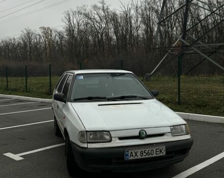 Белый Шкода Фелиция, объемом двигателя 1.3 л и пробегом 724 тыс. км за 953 $, фото 1 на Automoto.ua