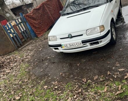 Белый Шкода Фелиция, объемом двигателя 1.3 л и пробегом 390 тыс. км за 1400 $, фото 1 на Automoto.ua