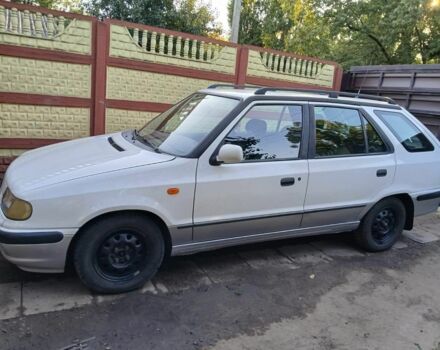 Белый Шкода Фелиция, объемом двигателя 1.9 л и пробегом 234 тыс. км за 2100 $, фото 1 на Automoto.ua