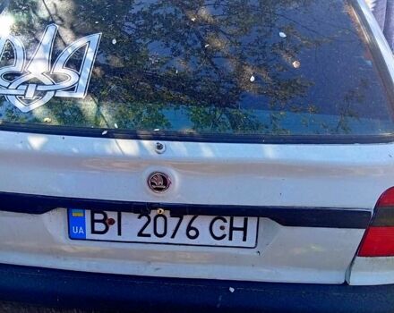 Шкода Фелиция 1997 в Новых Санжарах на Automoto.ua Белый Шкода Фелиция, объемом двигателя 1.3 л и пробегом 0 тыс. км за 850 $, фото 1 на Automoto.ua