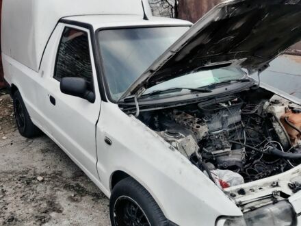 Шкода Феліція 1998 у Украинке на Automoto.ua Білий Шкода Феліція, об'ємом двигуна 1.3 л та пробігом 300 тис. км за 1300 $, фото 1 на Automoto.ua