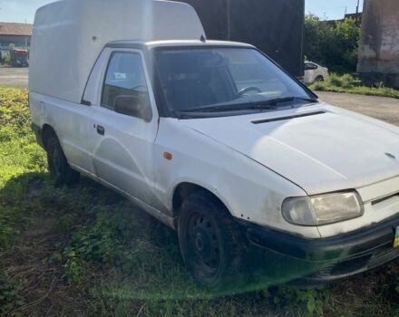 Белый Шкода Фелиция, объемом двигателя 1.3 л и пробегом 100 тыс. км за 650 $, фото 1 на Automoto.ua