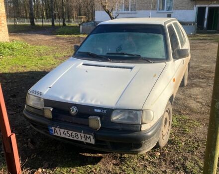 Белый Шкода Фелиция, объемом двигателя 1.6 л и пробегом 200 тыс. км за 1000 $, фото 1 на Automoto.ua