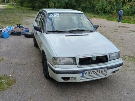 Шкода Фелиция 1998 в Харькове на Automoto.ua Белый Шкода Фелиция, объемом двигателя 1.3 л и пробегом 285 тыс. км за 1000 $, фото 1 на Automoto.ua